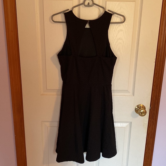 EUC Maurice’s Fit & Flare Dress - Picture 4 of 9